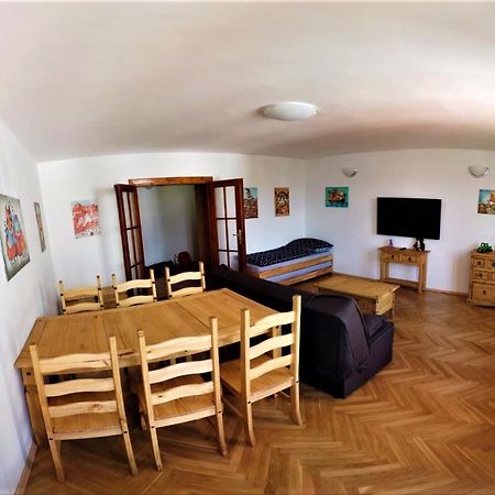 Apartment Galerie Marie Cesky Krumlov Bagian luar foto